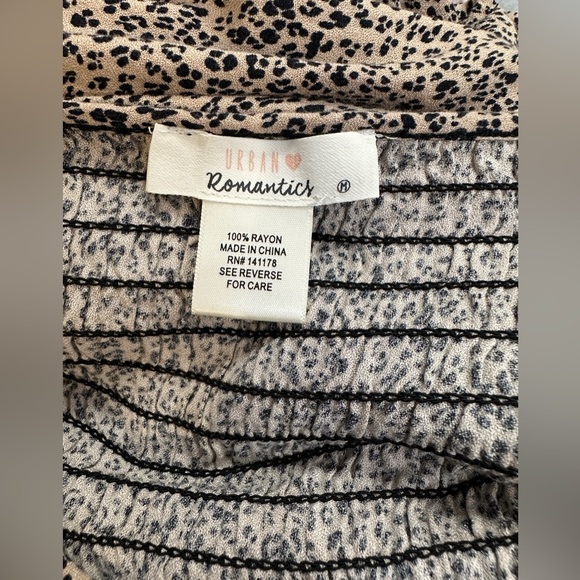 Urban Romantics cheetah print blouse - Picture 6 of 6